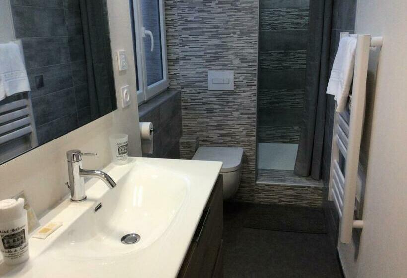 Номер Стандарт Трехместный, Hôtel Bellevue Bagnoles Normandie