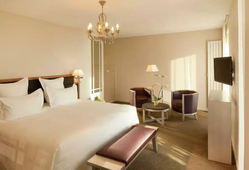 اتاق سوپریور با چشم‌انداز دریا, Grand Hotel De L Océan