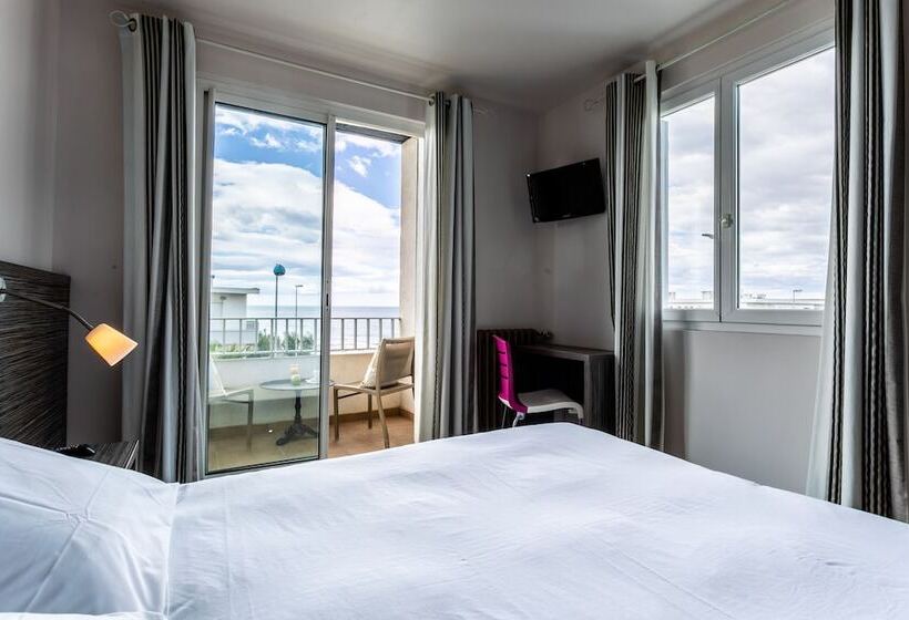 オーシャンビュースタンダードルーム, Hôtel Du Midi Plage