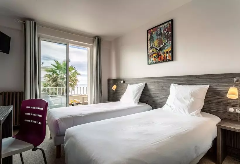 オーシャンビュースタンダードルーム, Hôtel Du Midi Plage