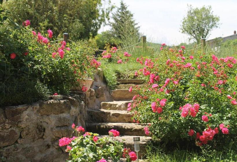 스탠다드 트리플 룸, Hôtel Restaurant La Désirade