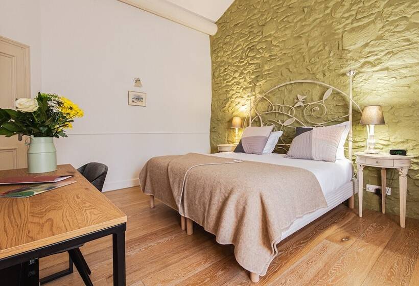 اتاق راحتی, Hôtel Mas Valentine