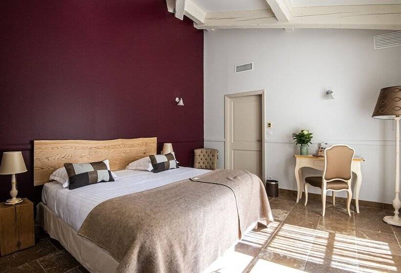 سوییت جونیور, Hôtel Mas Valentine