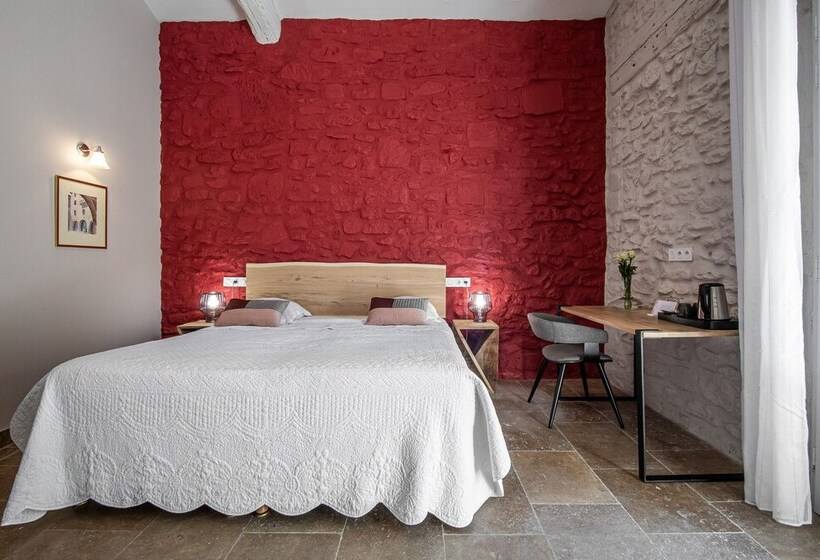 سوییت جونیور, Hôtel Mas Valentine