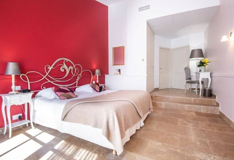 سوییت جونیور, Hôtel Mas Valentine