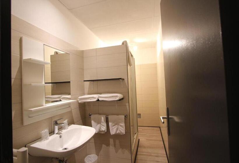 スーペリアールーム, Hôtel Vol De Nuit Purpan