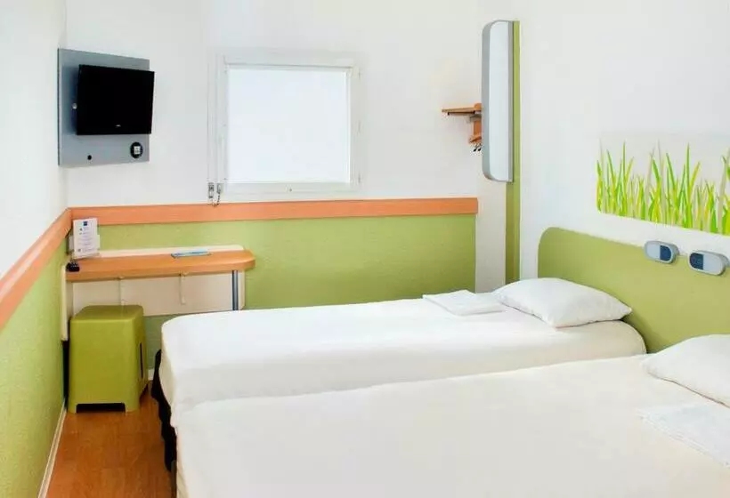 Standard-huone, Ibis Budget Clermont Ferrand Le Brezet Aeroport