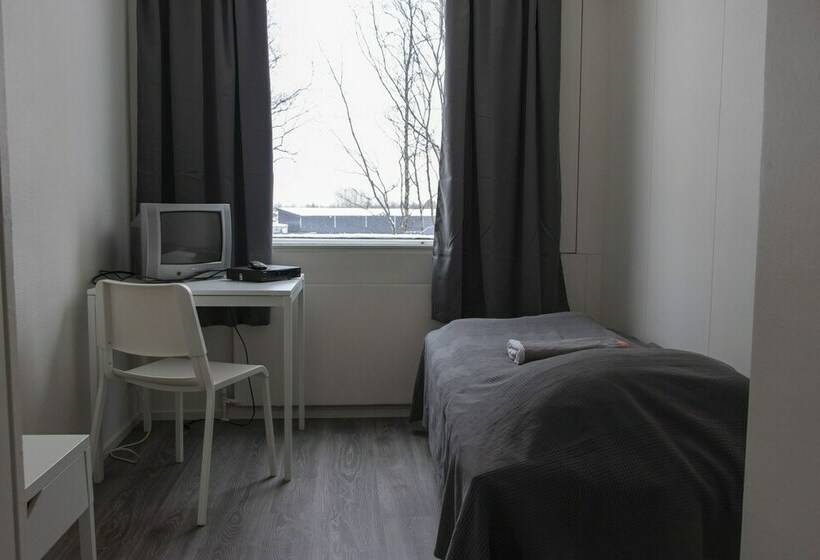 バスルーム共有のシングルスタンダード, Kempeleen Moottorimaja