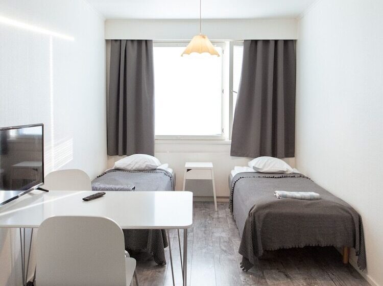 スタンダードルーム, Kempeleen Moottorimaja