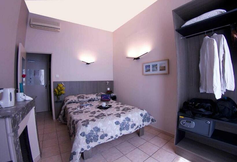 חדר סופריור, Le Strasbourg