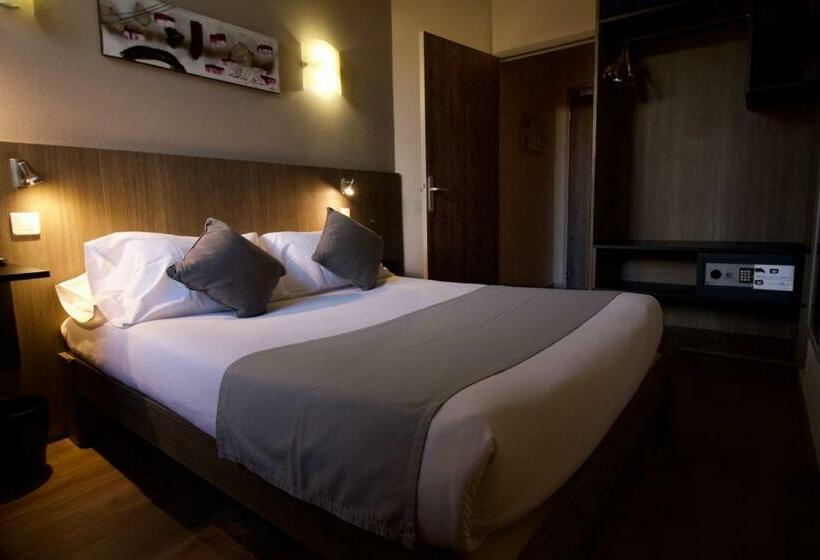 חדר סופריור, Le Strasbourg