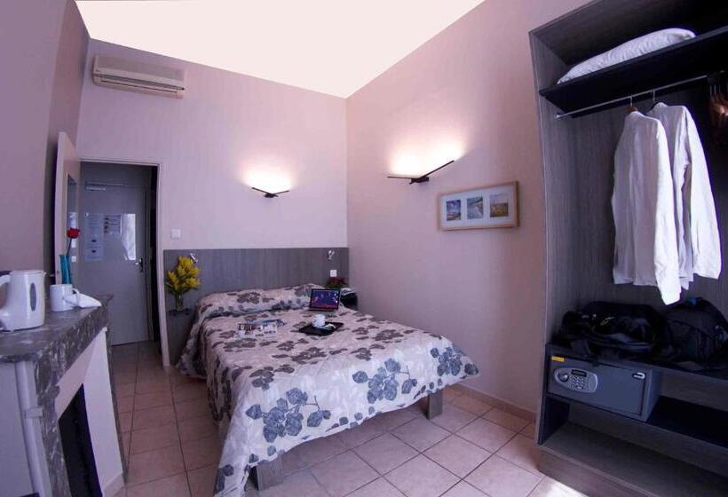 חדר סופריור, Le Strasbourg