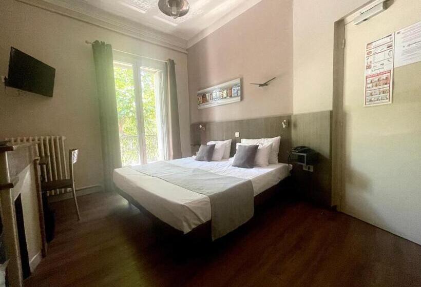 חדר סטנדרט, Le Strasbourg