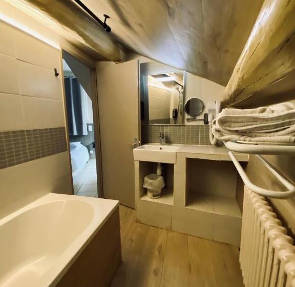 חדר משפתחתי סופריור, Le Strasbourg