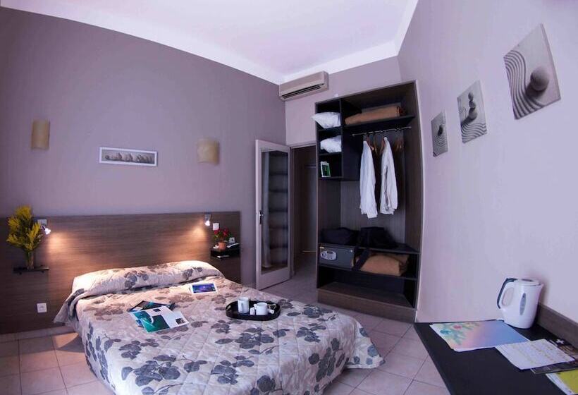 חדר סופריור, Le Strasbourg