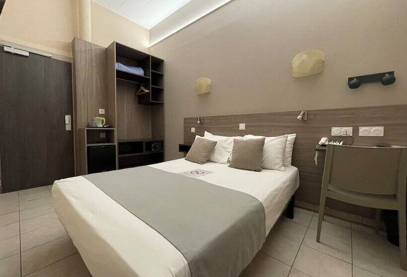 חדר סופריור, Le Strasbourg