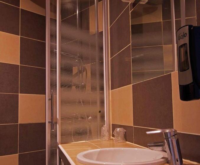 חדר סטנדרט, Le Strasbourg