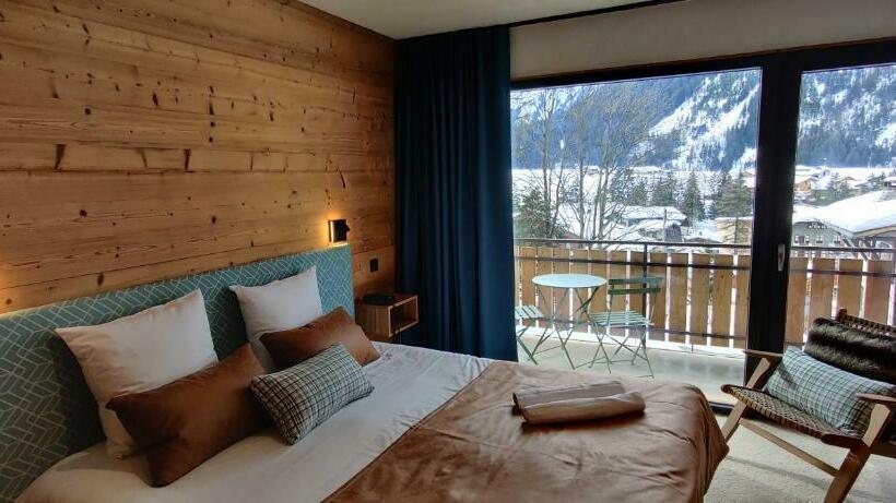 غرفة عائلية, L'edelweiss