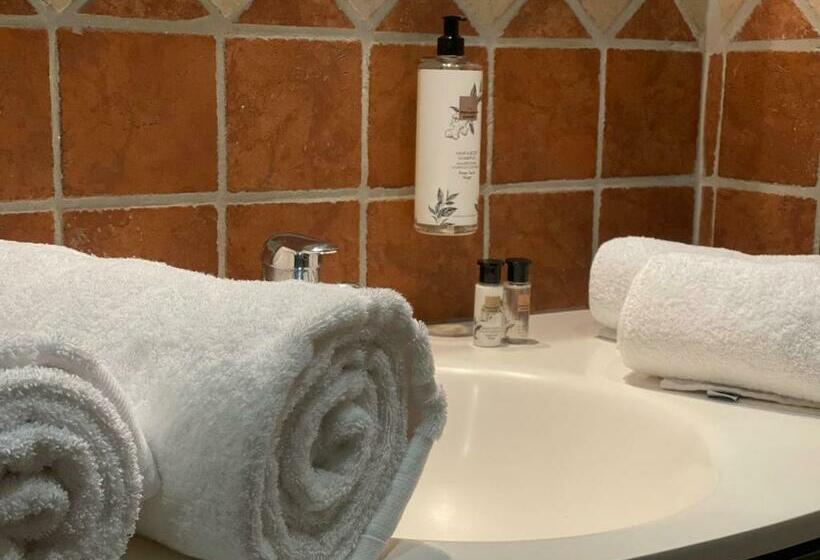 غرفة عائلية, L'edelweiss