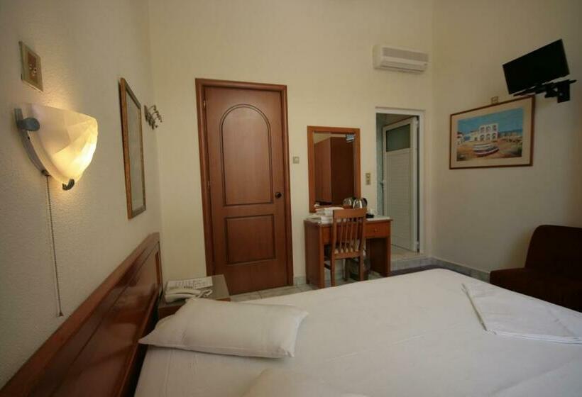 חדר סטנדרט יחיד, Lena