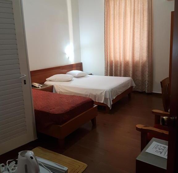 חדר סטנדרט, Lena