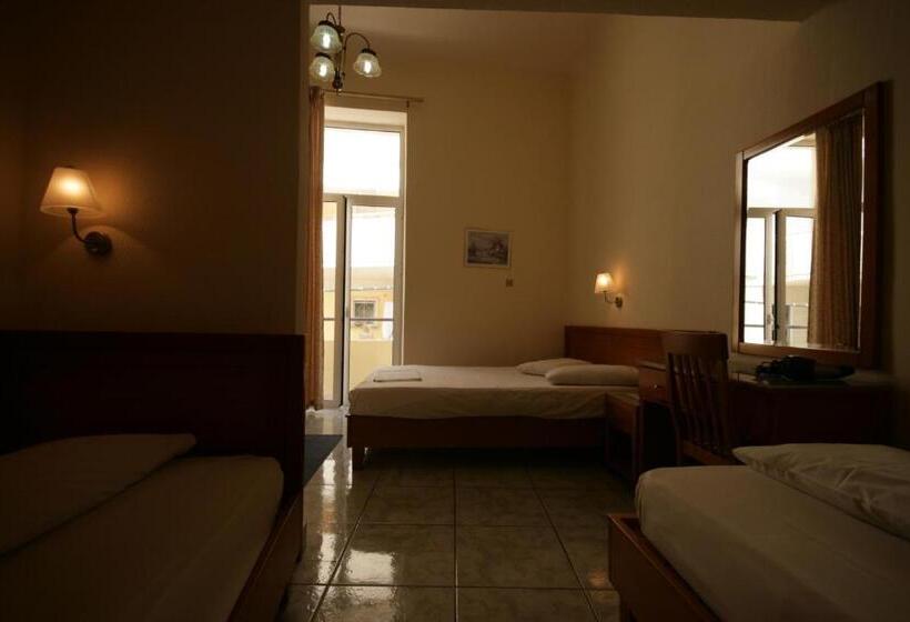 חדר סטנדרט לארבעה, Lena