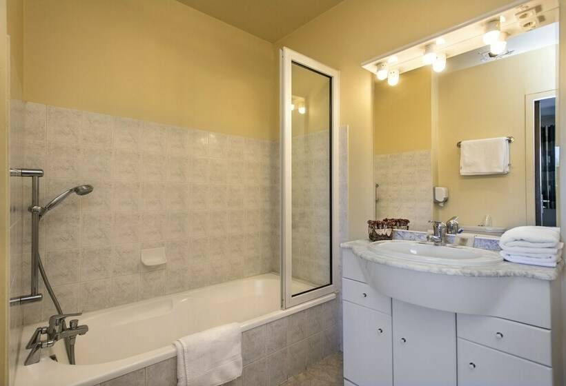 スタンダードルーム, Les Portes D'apcher