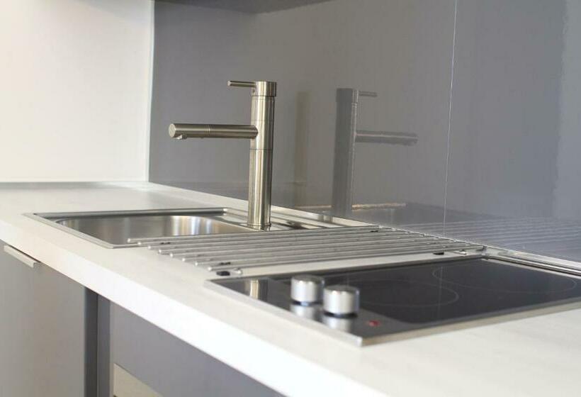 سوییت لوکس, Soglow Business Class