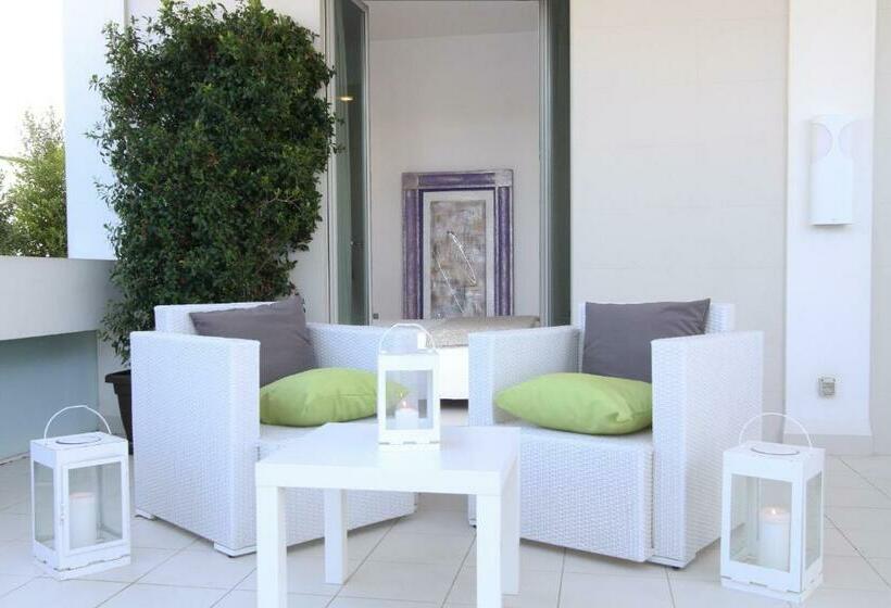 سوییت لوکس, Soglow Business Class