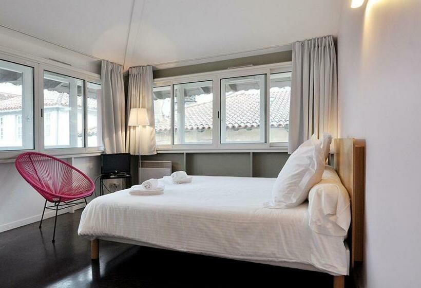 סטודיו נוח, Temporesidence Chateauneuf