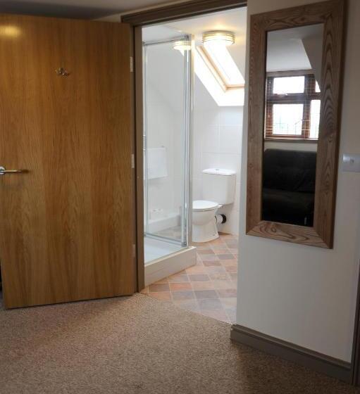 デラックスルーム, The Elm Tree Inn