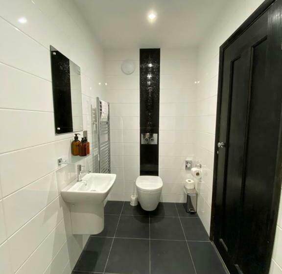 스탠다드 룸, The Fort York