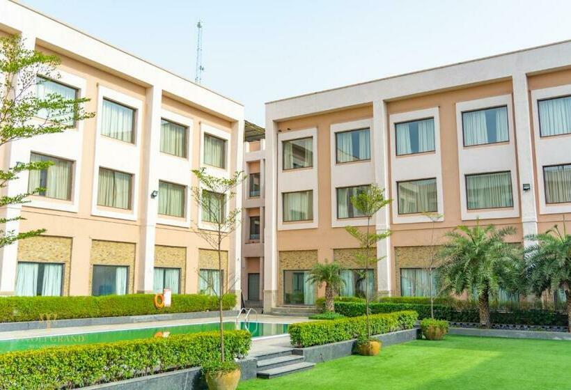 اتاق لوکس, Tivoli Grand Resort