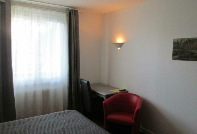 스탠다드 룸, Victor Hugo