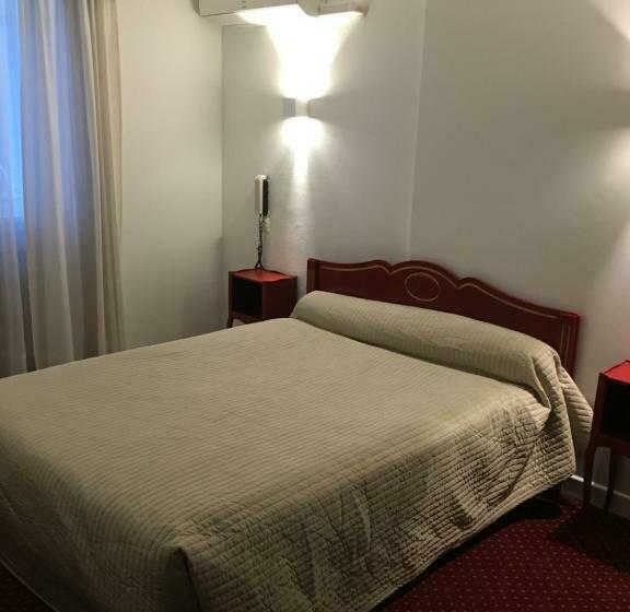 스탠다드 룸, Victor Hugo