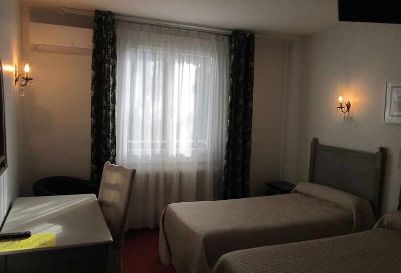 스탠다드 룸, Victor Hugo