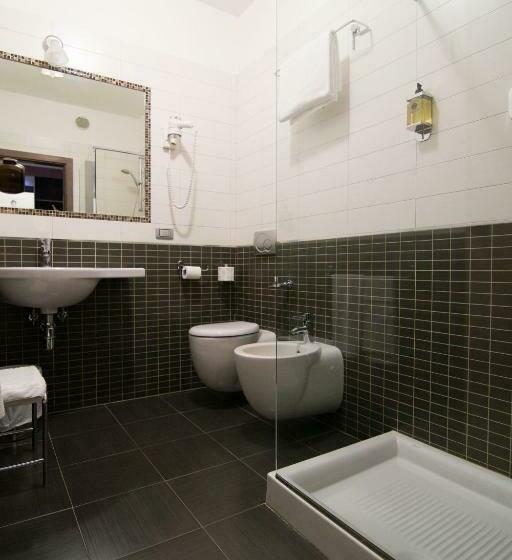 スタンダードシングルルーム, Alan