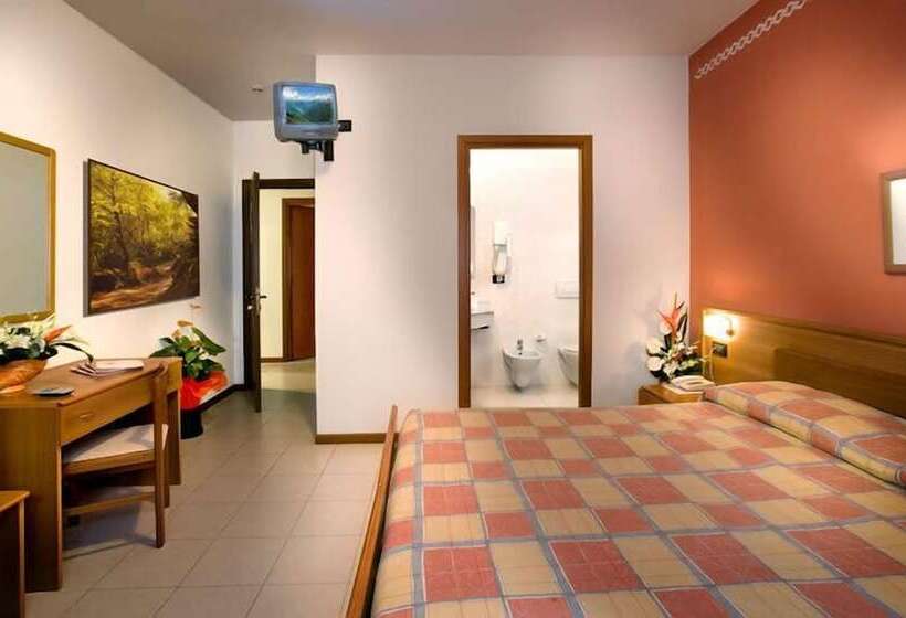 Номер Стандарт, Albergo Il Castellino