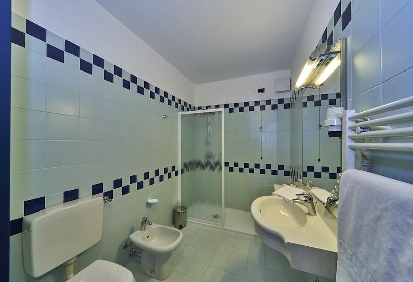 اتاق سوپریور, Alberi