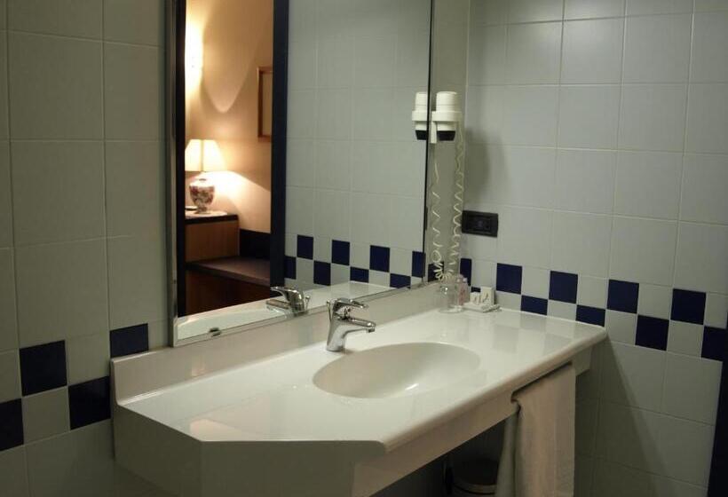 اتاق سوپریور, Alberi