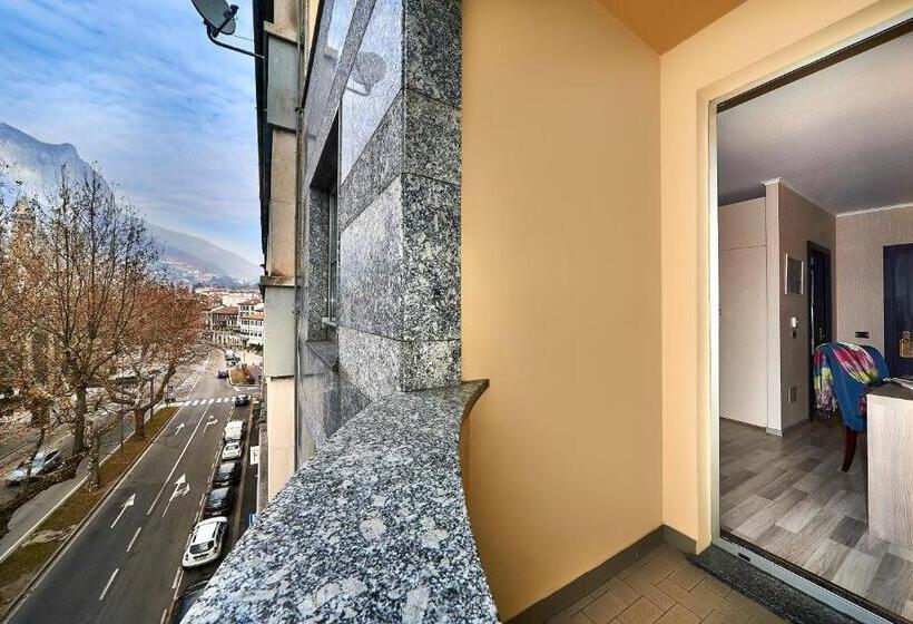 اتاق سوپریور, Alberi