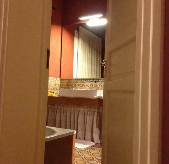 スタンダードルーム, B&b Case A San Matteo