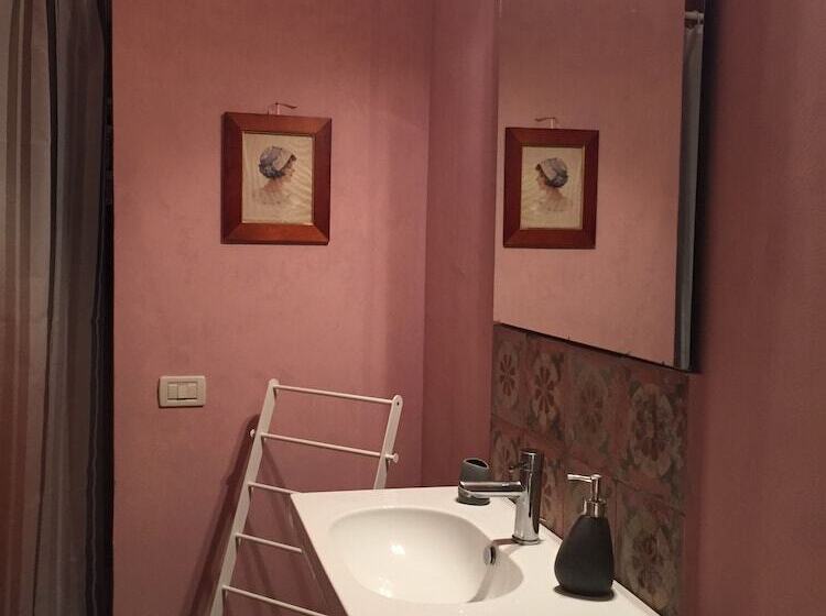 スタンダードルーム, B&b Case A San Matteo