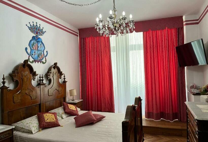 스탠다드 트리플 룸, B&b Dai Toscans