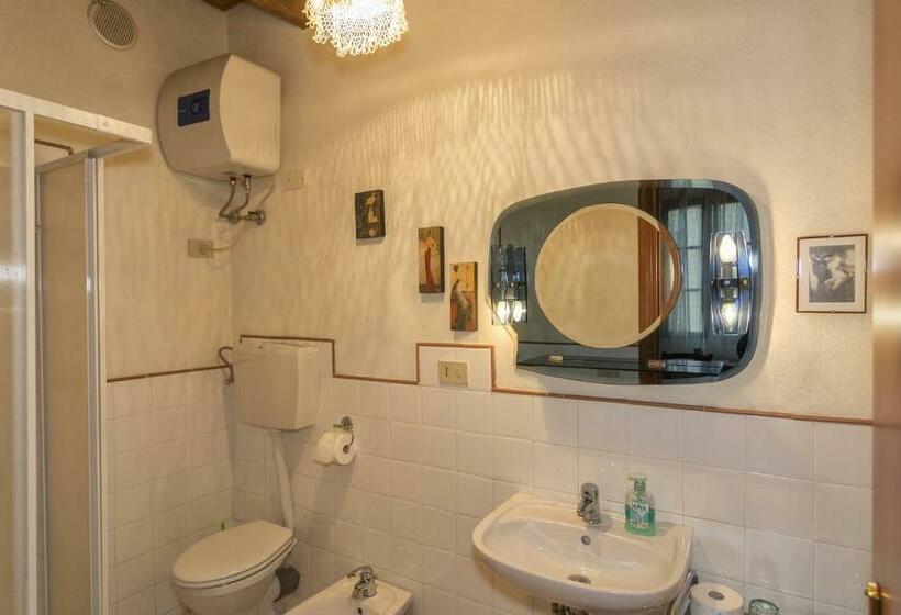 اتاق استاندارد سه نفره, B&b Due Borghi3