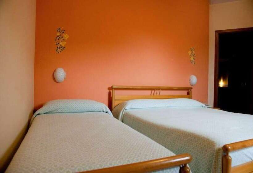 غرفة قياسية ثلاثية, Centrale Di Paolo E Cinzia