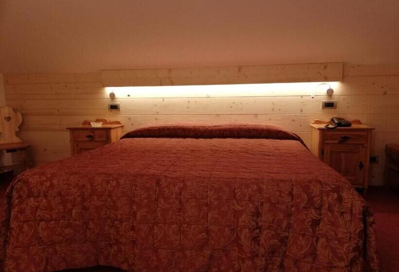 阁楼房, Des Alpes