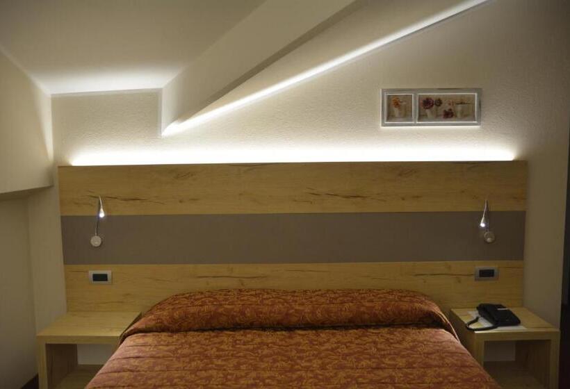 家庭间, Des Alpes