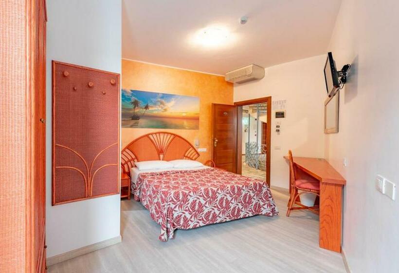 غرفة قياسية فردية مزودة بشُرفة, Franz