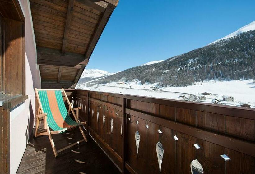 펜트하우스 룸, Garni Oasi